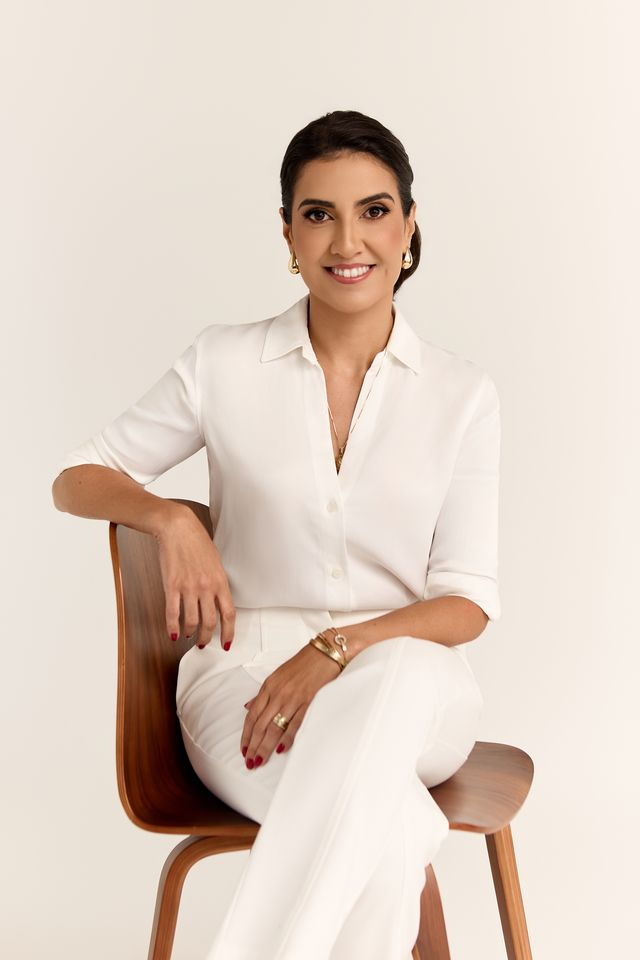 Dra. Suellen Luciano, Médica